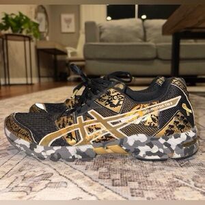 ASICS Gel-Noosa Tri 11 Gold and Black Shoes